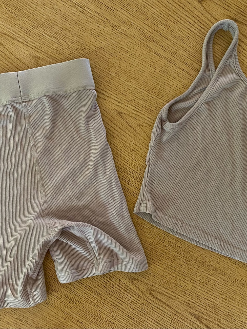 Comfrt Crop Ribbed Set - Picture 6 of 10